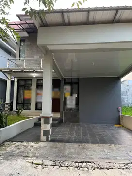 Disewakan Rumah 2 Lantai, Cluster Taman Simpruk Lippo Cikarang