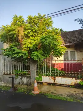 Dijual Rumah Hitung Tanah Graha Raya Bintaro