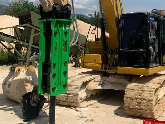 Hydraulic breaker TRD800
