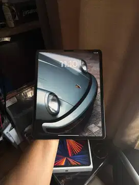 ipad pro 12.9 gen 5 M1 256gb wifi only
