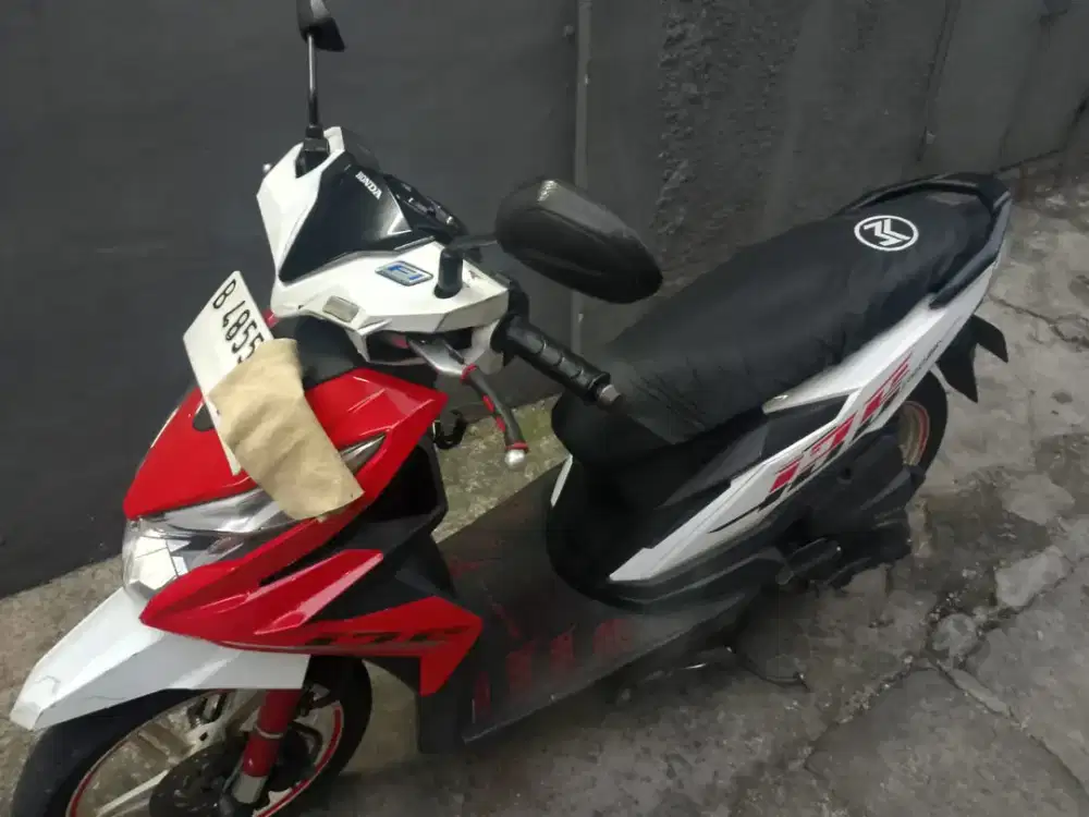 Di jual motor honda beat fi