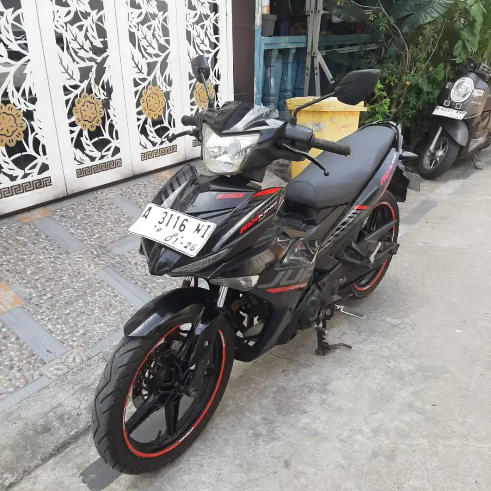Yamaha MX KING 2015 ss lengkap mesin bagus plat A ,plat hidup 2016