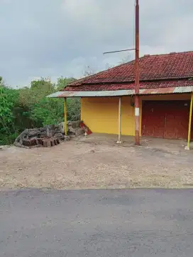 Tanah beserta bangunan Cocok untuk Usaha