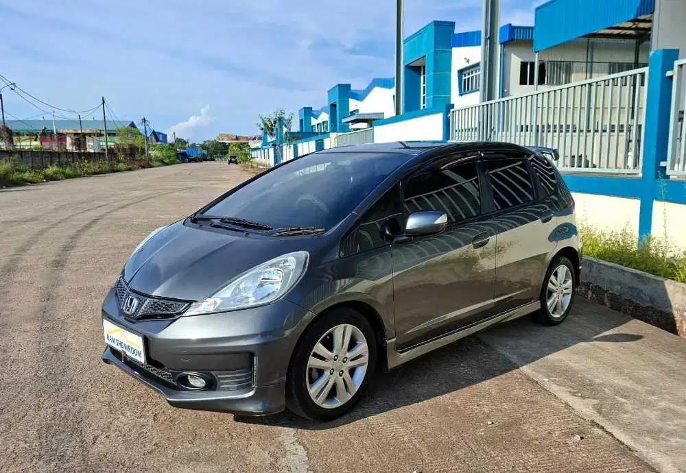 HONDA JAZZ RS 1.5 AT 2012