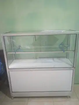 Etalase konter pulsa