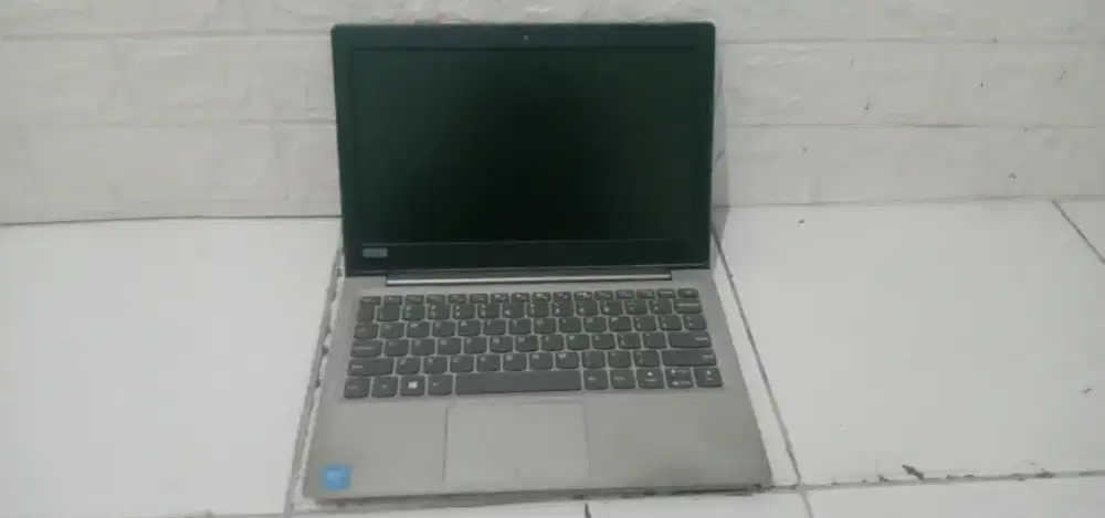 Laptop LENOVO Second
