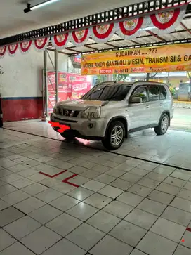 Nissan X-Trail 2011 Bensin