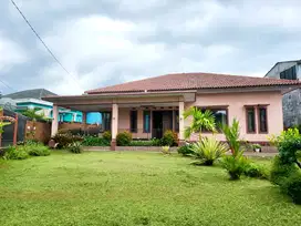 VILLA F-ONE batu layang cisarua puncak bogor kapasitas 35 orang