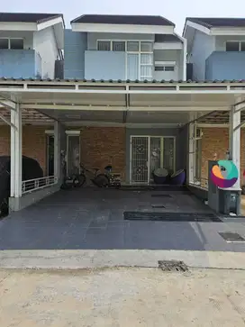 Rumah Rumah bebas banjir 2 lantai di cluster vasana harapan indah