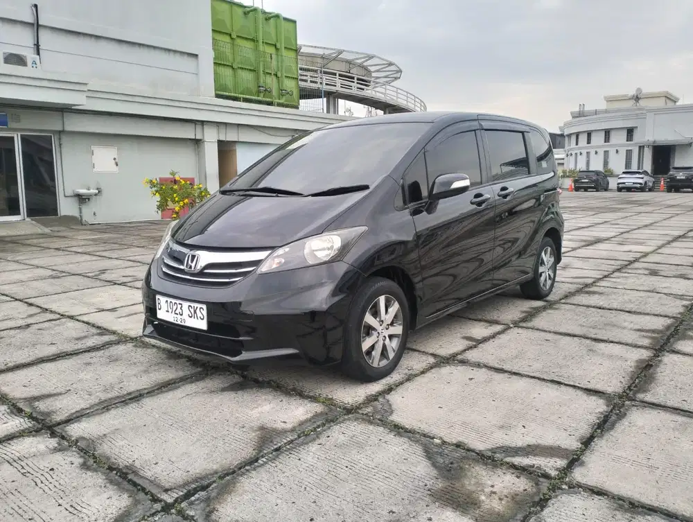 [ Paling Murah ] Honda Freed PSD 1.5 AT 2010