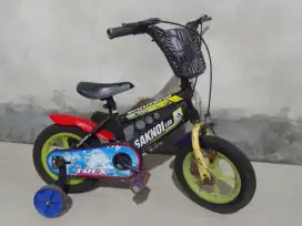 Sepeda anak 12, untuk usia 3/4 tahun