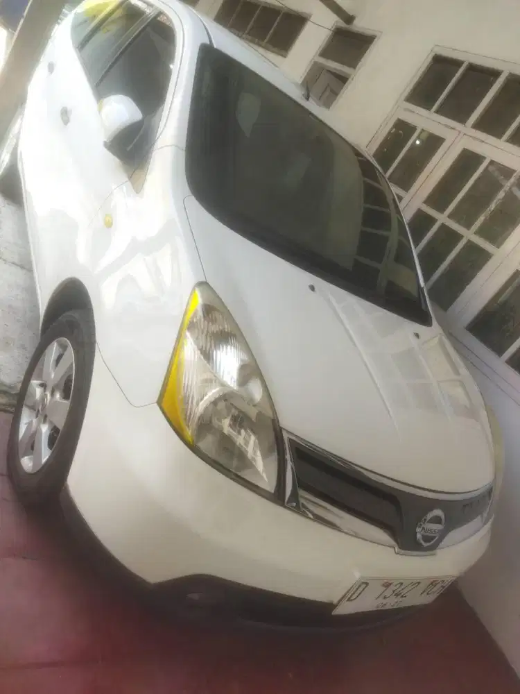 Nissan Grand livina 2012 Bensin