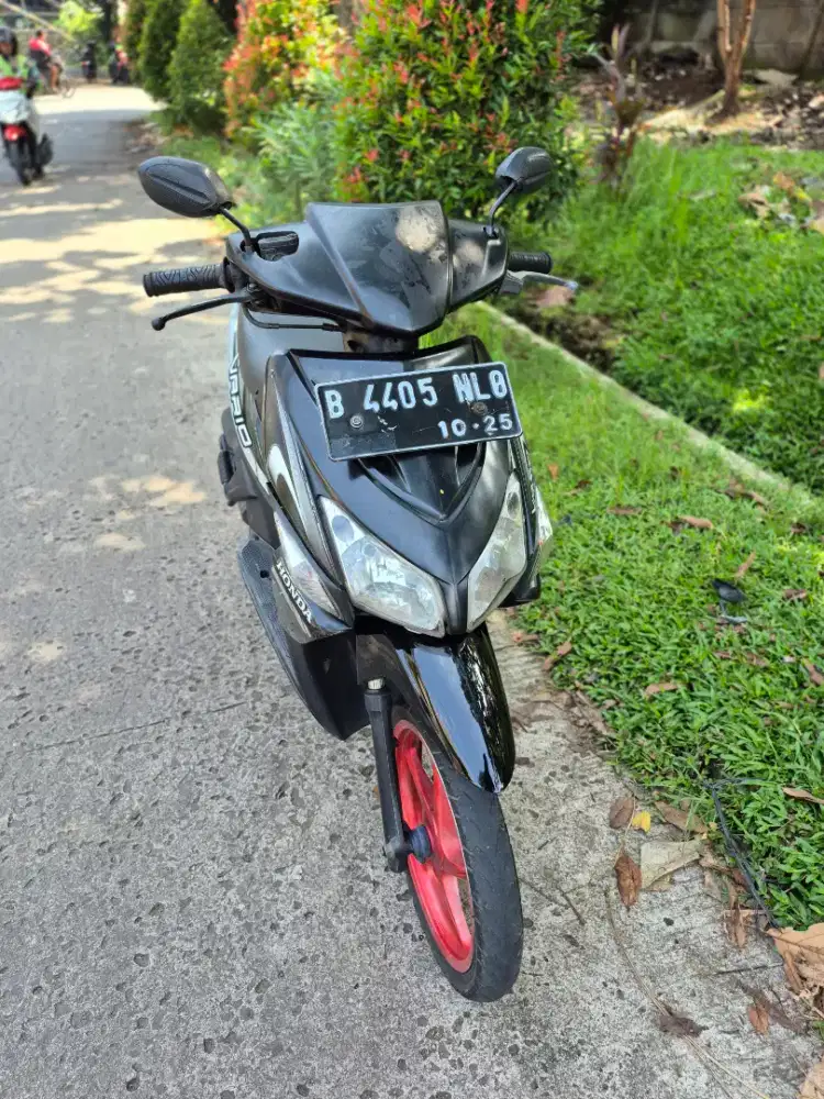Dijual Honda Vario 110 karbu tahun 2010 surat lengkap