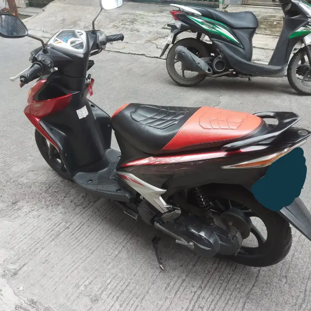 Dijual Motor Xeon Tahun 2011