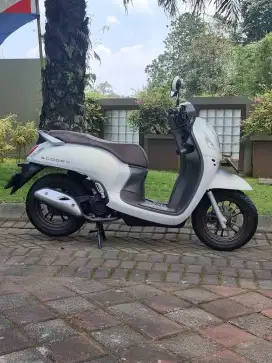 Honda Scoopy Prestige Smartkeyless 2024 Putih N Malang Odo 7rb Good