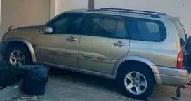 Suzuki Escudo 2003 Bensin