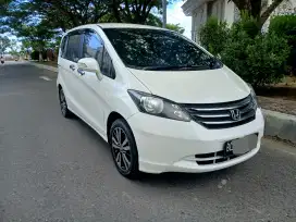 Honda Freed psd 2011