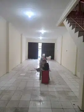 Disewakan Ruko 4 Lantai Siap Pakai di Semper Jakarta Utara