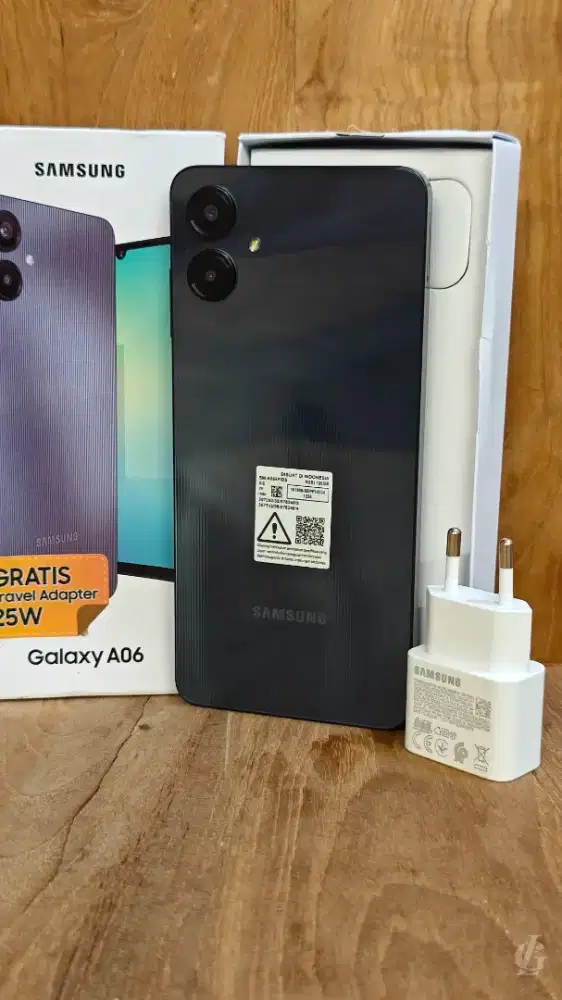 Samsung A06 4g 6/128 second juni 2026+ adaptor