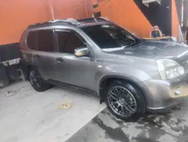 Nissan X-Trail 2010 Bensin