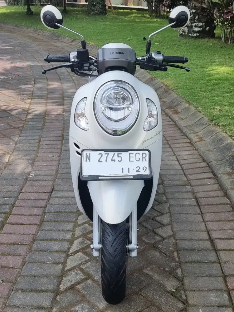 Honda Scoopy Prestige Smartkeyless 2024 Putih N Malang Odo 7rb Good