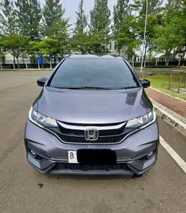 Cash Honda Jazz RS 2019 Pribadi Like new