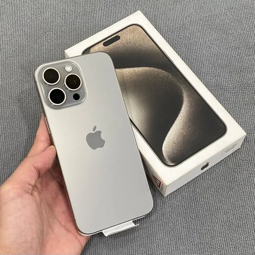 iPhone 15 Pro Max 256GB Natural Titanium iBox mulus