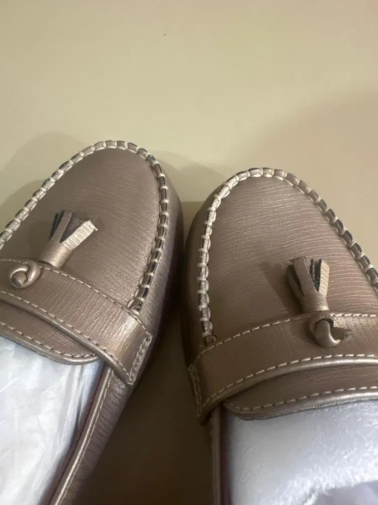 Sepatu triset 36