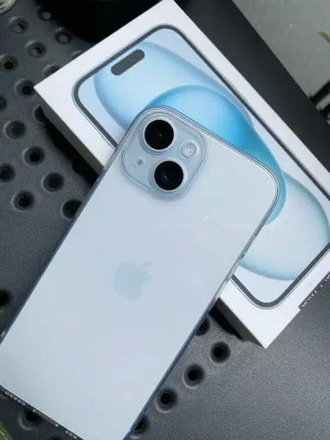 Iphone 15  128 GB - Pink , Green , Blue