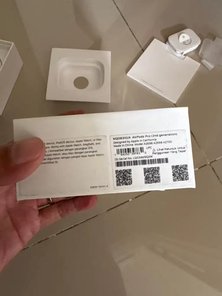 Airpods pro gen 2 lightning (second)
