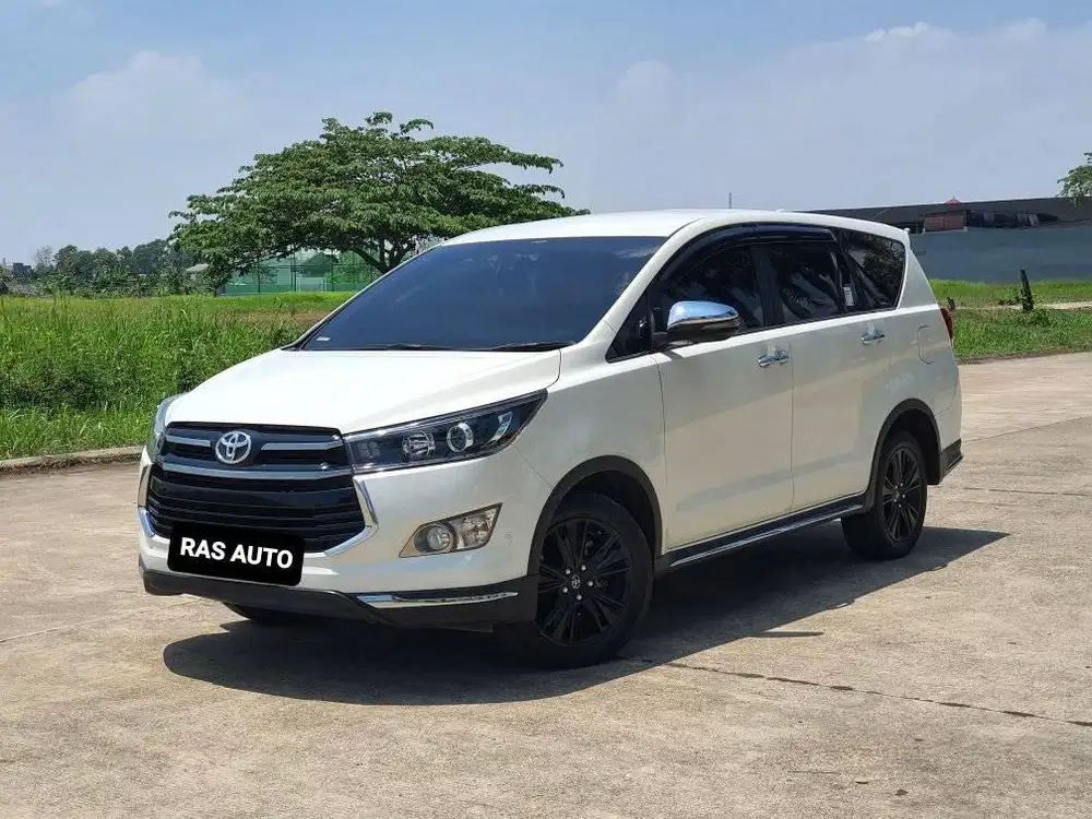 MANUAL!! Toyota Innova Venturer 2.4 MT Diesel 2019
