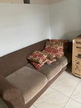 Dijual Sofa panjang dan sedang