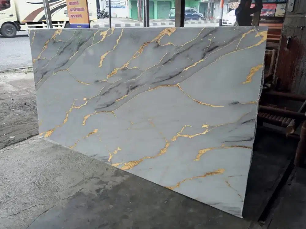 UV MARMER DAN WALL BOARD