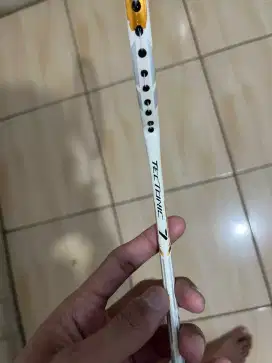Raket Badminton