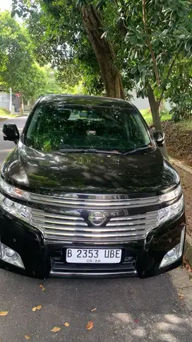 Nissan Elgrand 2012 Bensin