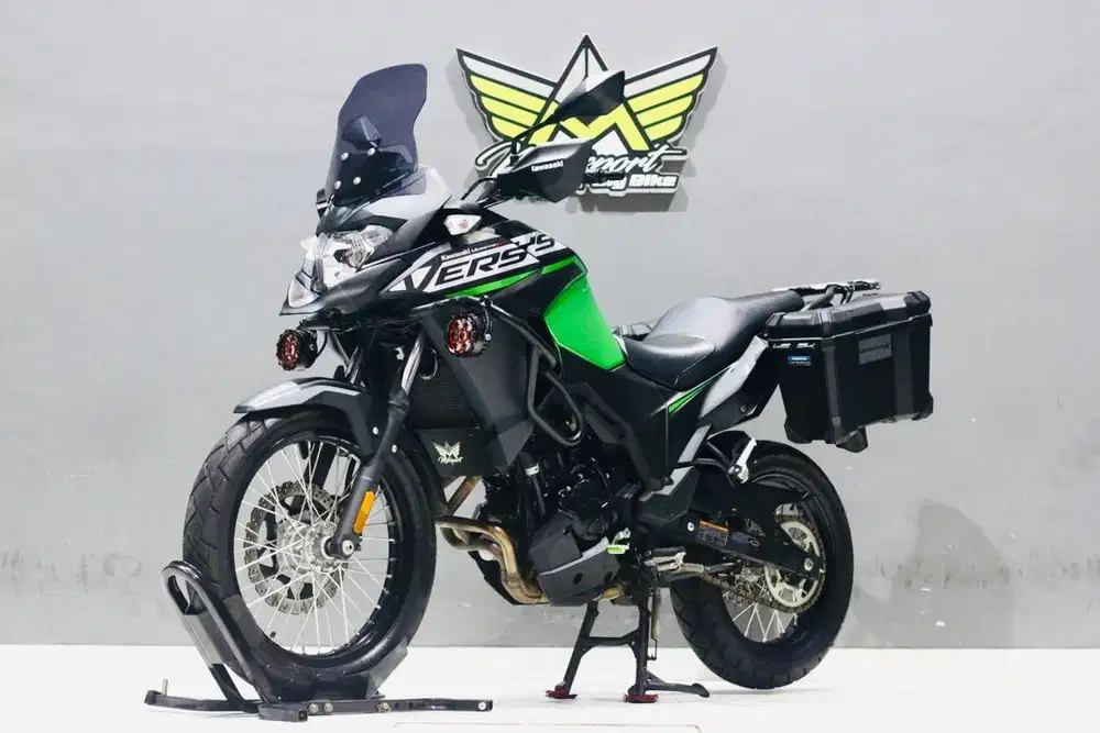 Kawasaki versys250 2024 like new KTM Duke390 W250 er6n