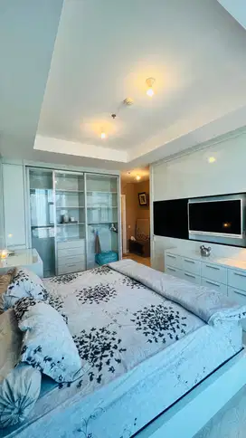 DIJUAL DAN DISEWAKAN APARTMENT VOILA 2 BR CIPUTRA WORLD