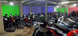 Tempat PARKIR MOTOR, 3 RUKO DAN 6 kios