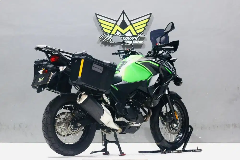 Kawasaki versys 250 X-tourer 2024 like new mesin sehat bodi mulus gass