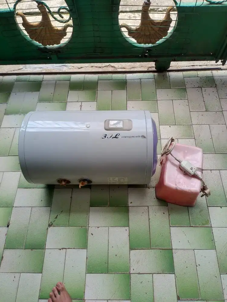 Water heater Electric A.O Smith 30 Liter - Display ex gudang