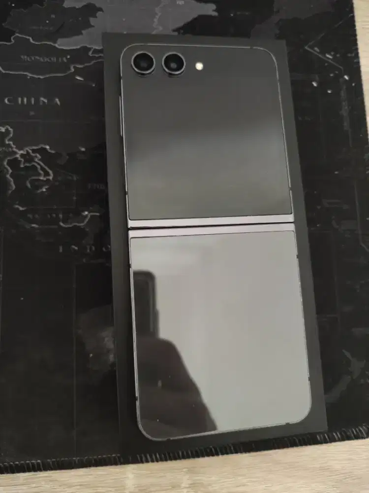 Samsung z flip 5 256 gb resmi sein likenew