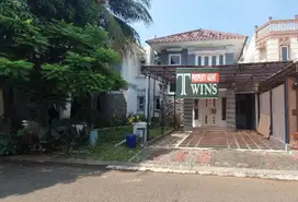 Disewakan rumah 4 kamar di legenda wisata cibubur