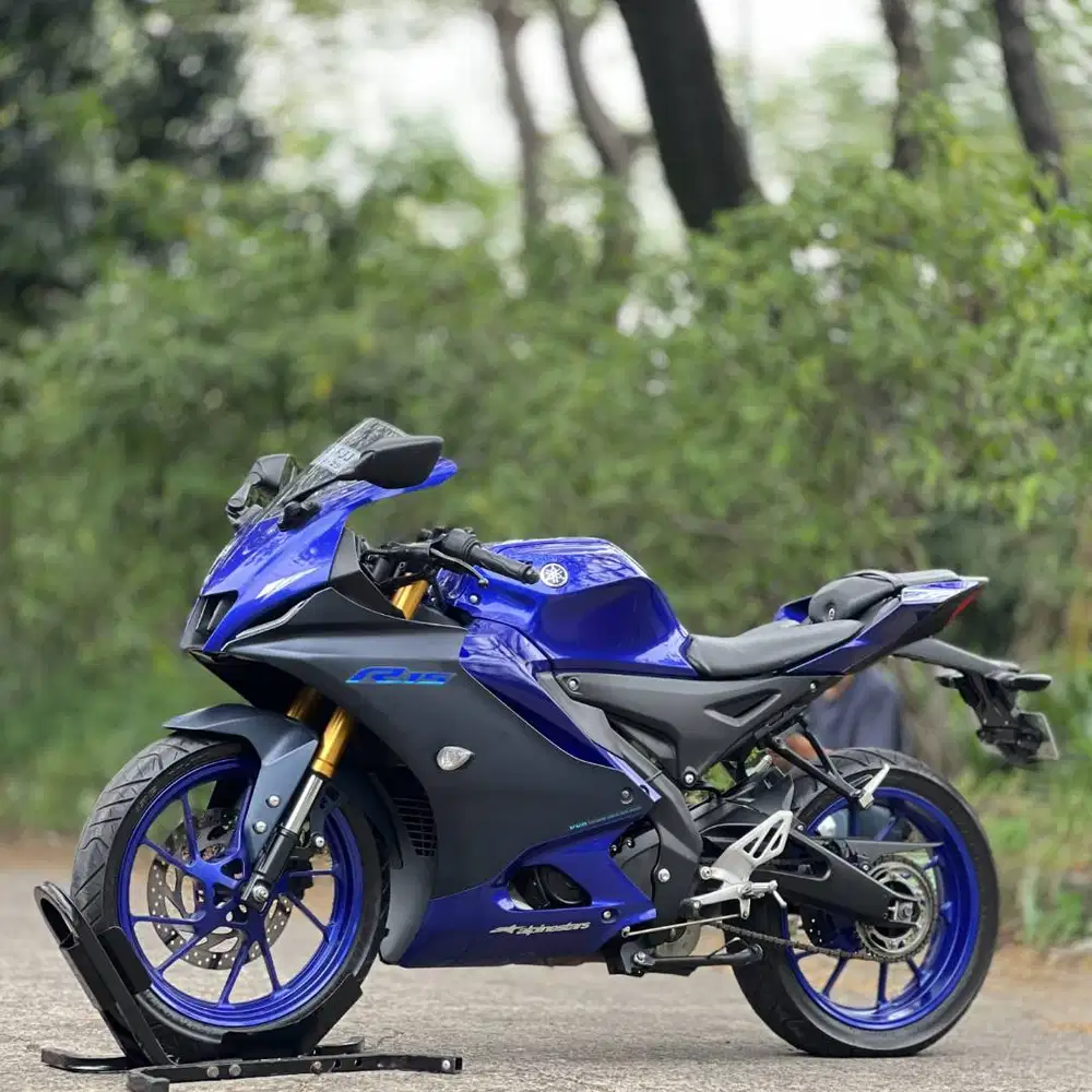 YAMAHA R15 V4 BIRU 2023 KM LOW PAJAK PANJANG FULL MULUS