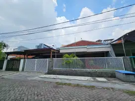 Rumah Lama siap huni Kendangsari Surabaya Selatan