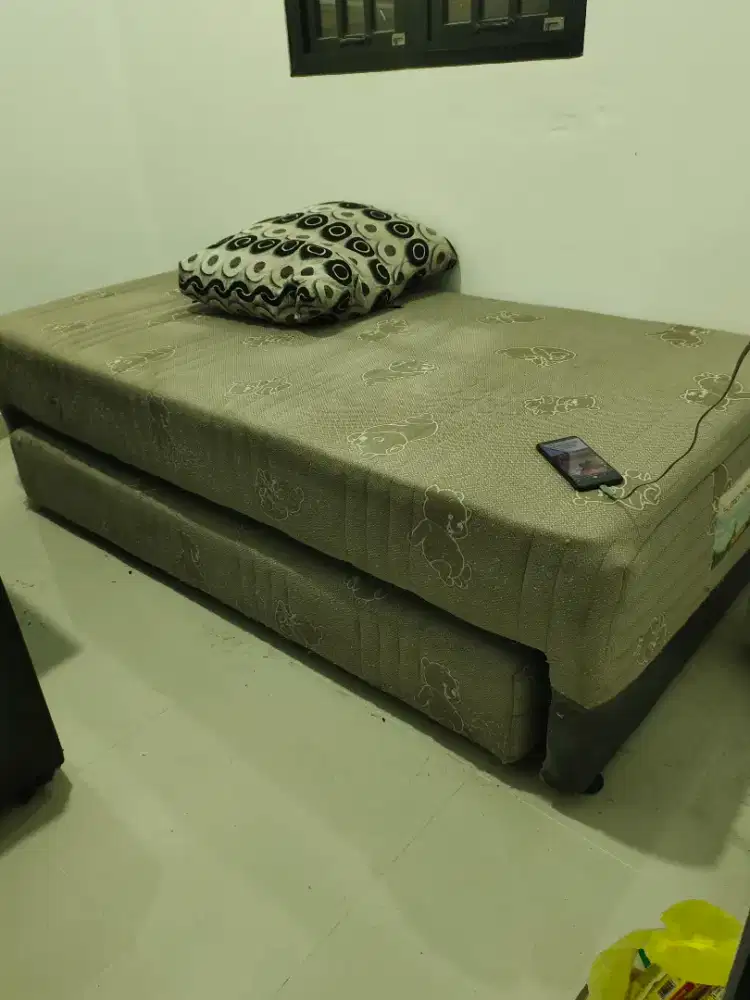 Tempat tidur merk musterring simphony Kidz 2 in 1