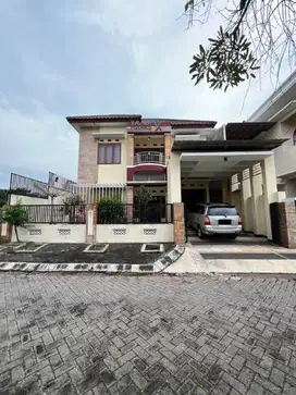 Dijual Rumah Mewah di Favorit Cluster Graha Kencana, Blimbing Malang