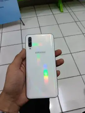 Samsung a50 4/64gb nominus