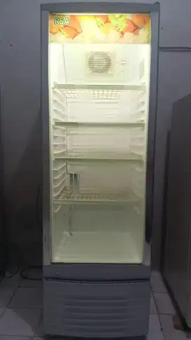 Dijual Showcase Merek RSA kondisi normal 4rak Nominus harga nego tipis