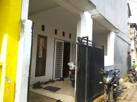 Rumah tinggal + kost2an aktif di Percetakan Negara, Jakpus