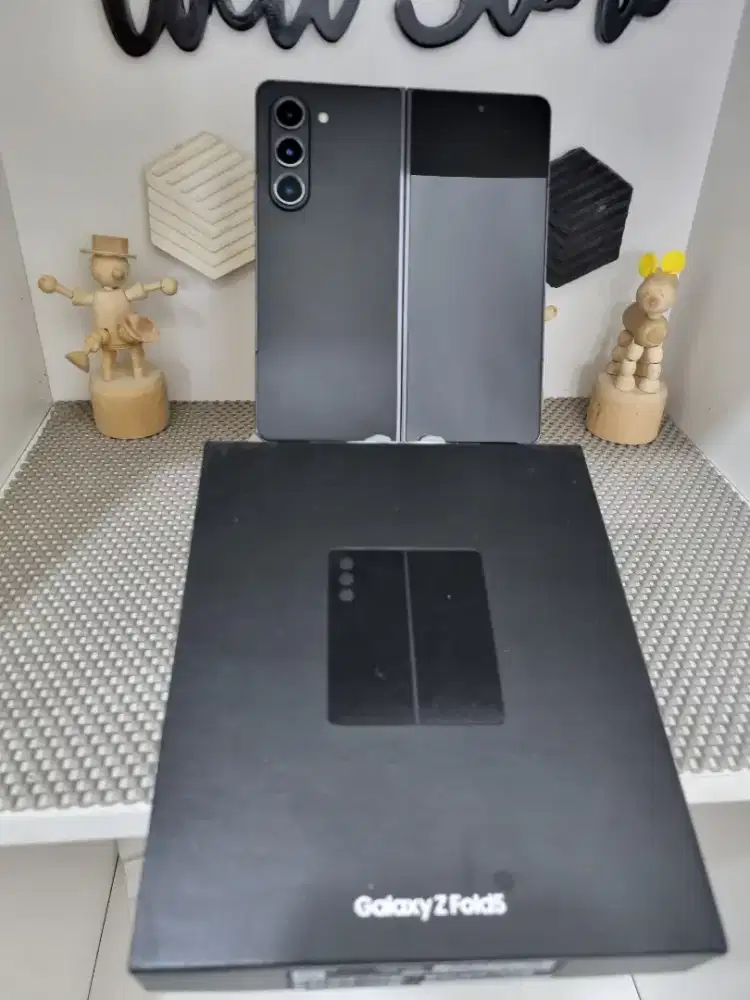 SAMSUNG FOLD 5 12/512
